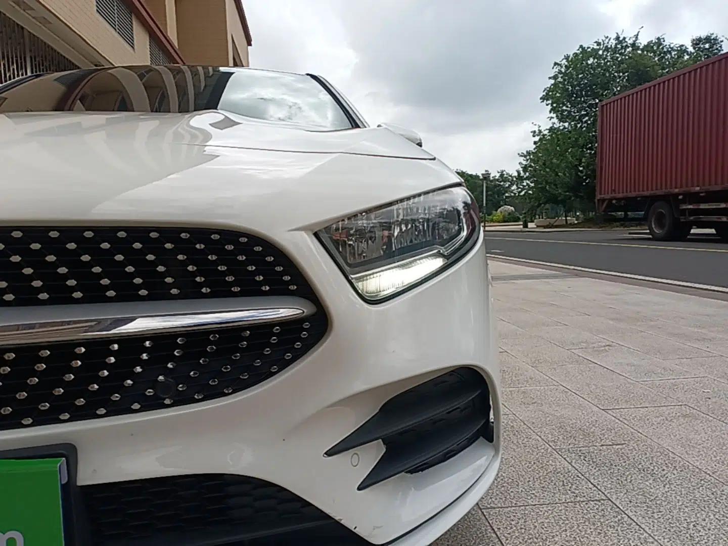 Mercedes-Benz A-Class 2021 A 180 L Sport Sedan — миниатюра 8