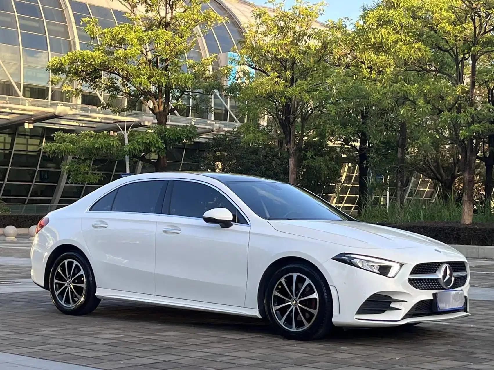 Mercedes-Benz A-Class 2020 Restyled A 200 L Sport Sedan Fashion Version — миниатюра 14