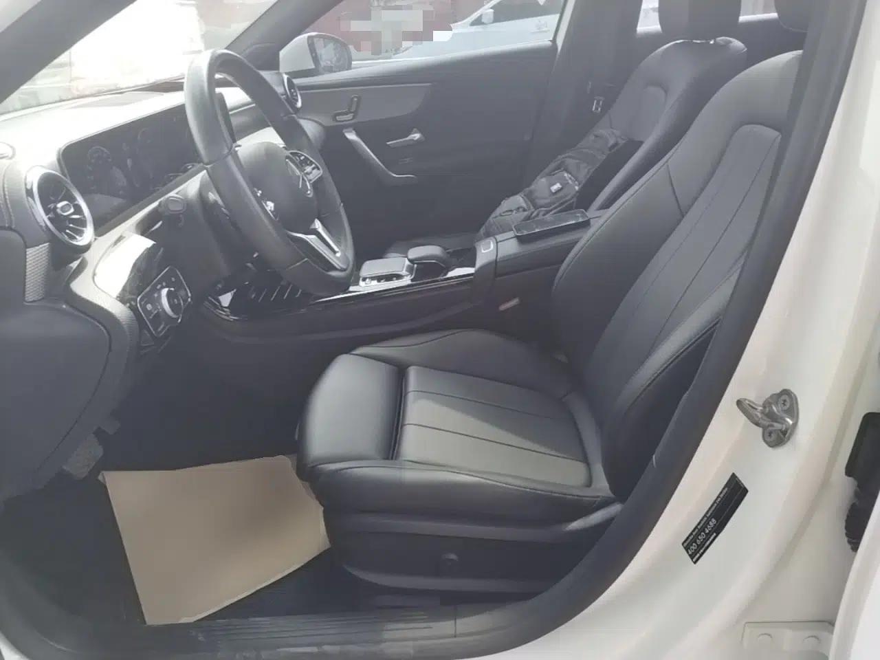 Mercedes-Benz A-Class 2019 A 200 L — миниатюра 17