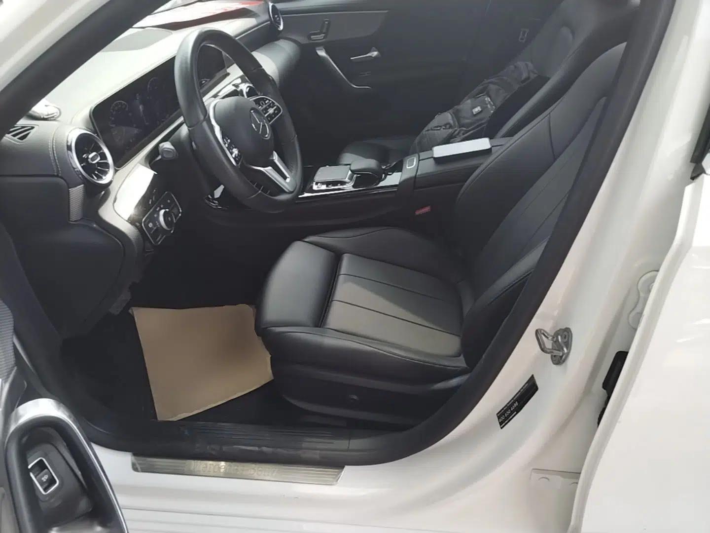 Mercedes-Benz A-Class 2019 A 200 L — миниатюра 20