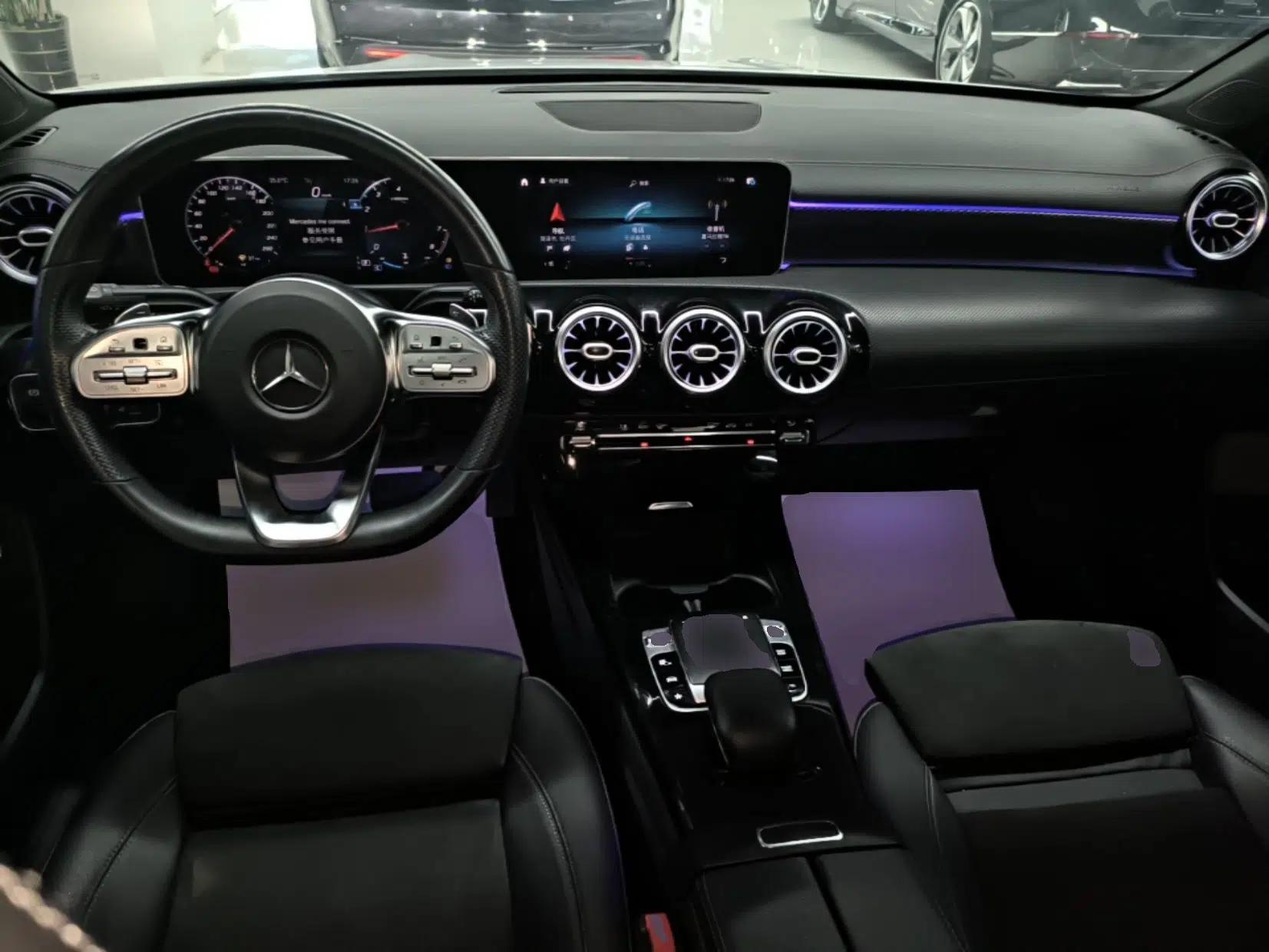 Mercedes-Benz A-Class 2020 A 200 L Sport Sedan — миниатюра 12
