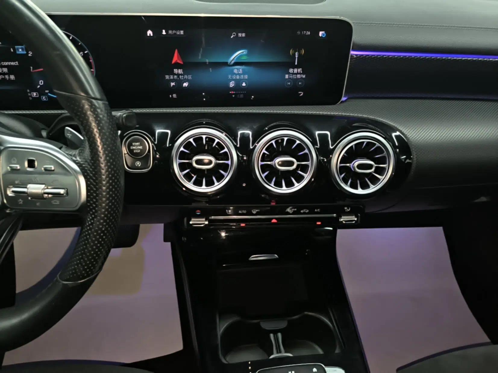 Mercedes-Benz A-Class 2020 A 200 L Sport Sedan — миниатюра 15