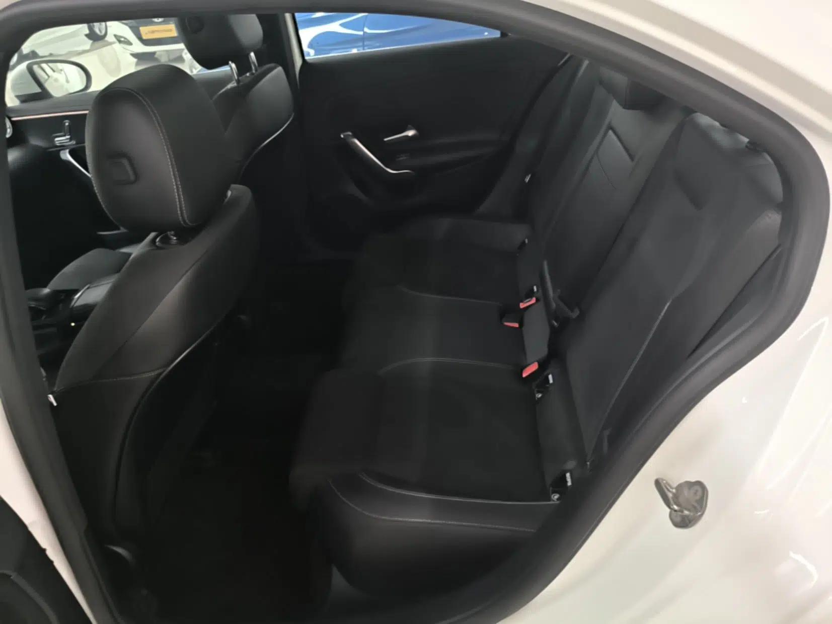 Mercedes-Benz A-Class 2020 A 200 L Sport Sedan — миниатюра 20