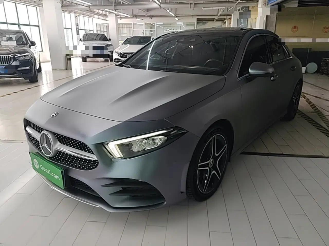 Mercedes-Benz A-Class 2019 A 200 L Sport Sedan — миниатюра 1