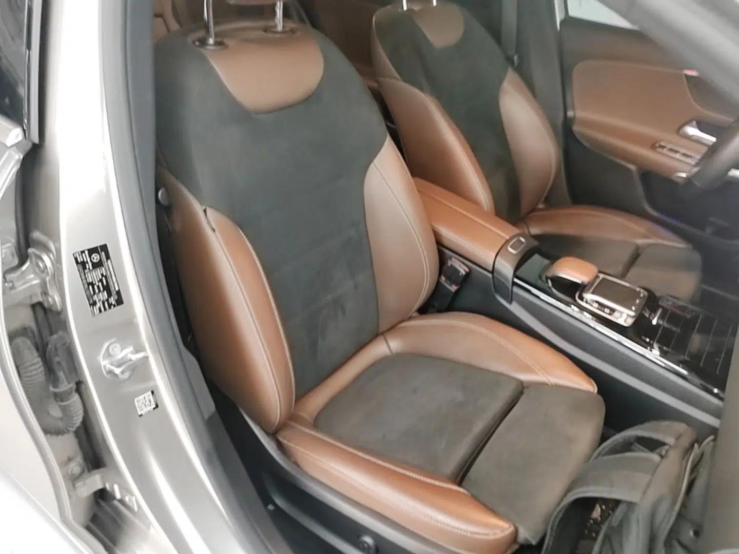 Mercedes-Benz A-Class 2019 A 200 L Sport Sedan — миниатюра 19