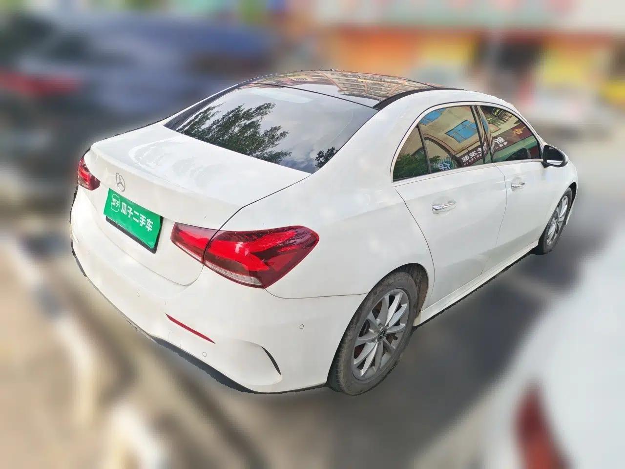 Mercedes-Benz A-Class 2020 A 200 L Sport Sedan — миниатюра 6
