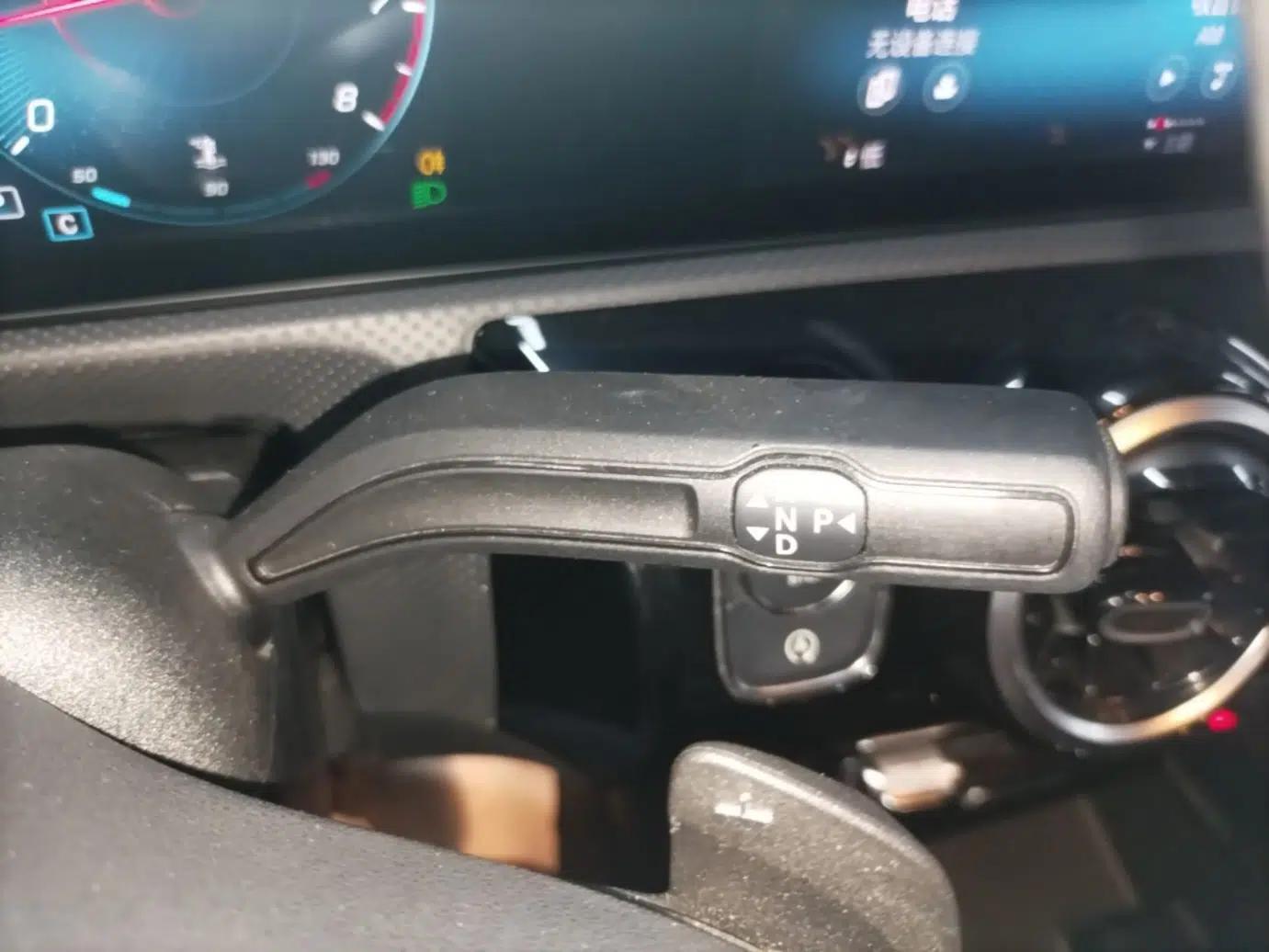 Mercedes-Benz A-Class 2022 A 180 L Sport Sedan — миниатюра 16