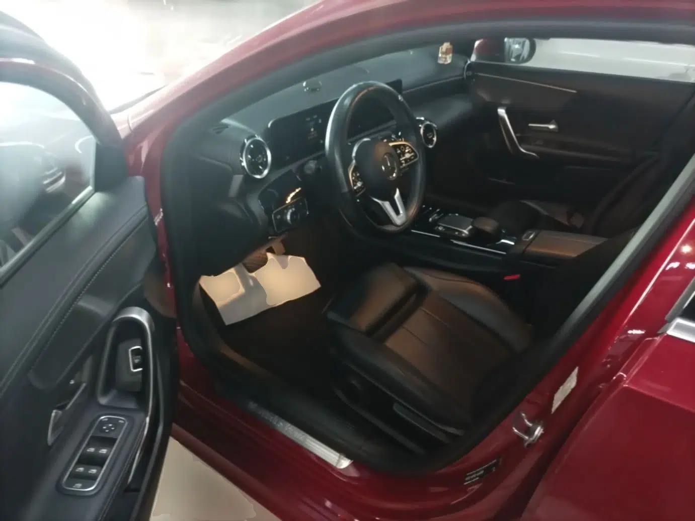 Mercedes-Benz A-Class 2022 A 180 L Sport Sedan — миниатюра 18