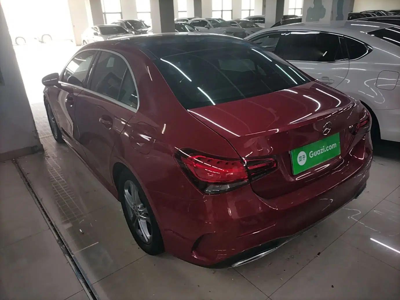 Mercedes-Benz A-Class 2022 A 180 L Sport Sedan — миниатюра 4