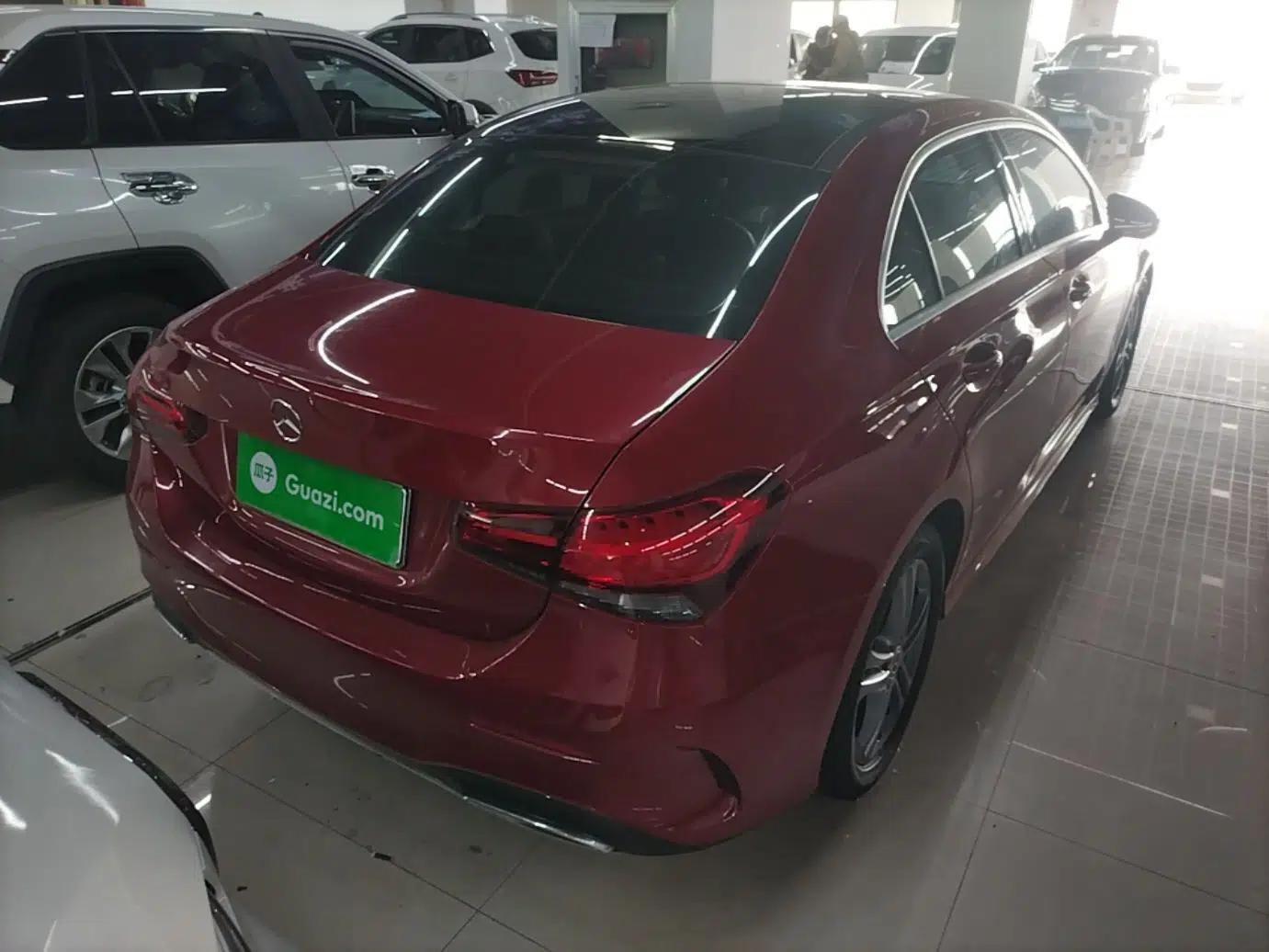 Mercedes-Benz A-Class 2022 A 180 L Sport Sedan — миниатюра 6