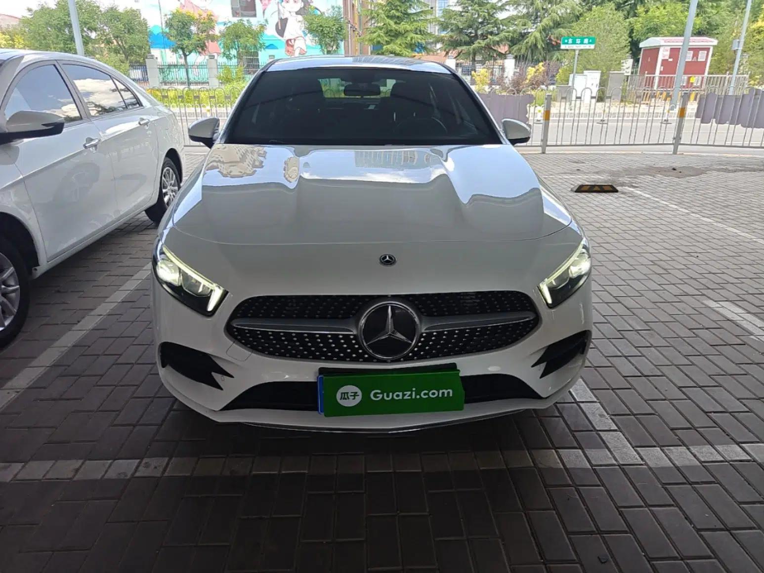 Mercedes-Benz A-Class 2022 Second Facelift A 200 L Sport Sedan Fashion Version — миниатюра 2