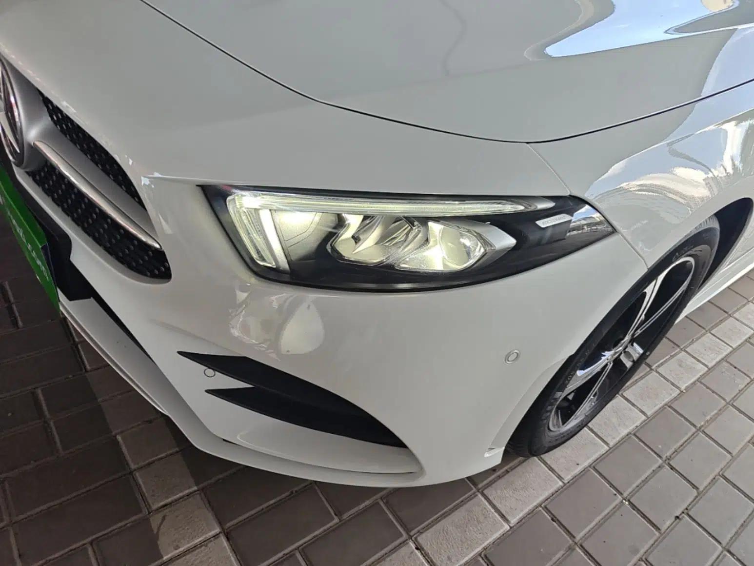 Mercedes-Benz A-Class 2022 Second Facelift A 200 L Sport Sedan Fashion Version — миниатюра 8