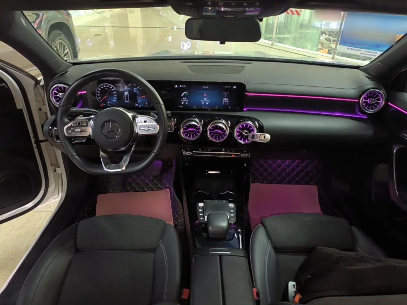 Mercedes-Benz A-Class 2022 Revised Version A 200 L Sport Sedan Fashionable Style — миниатюра 12
