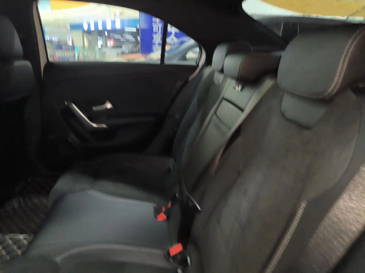 Mercedes-Benz A-Class 2022 Revised Version A 200 L Sport Sedan Fashionable Style — миниатюра 20