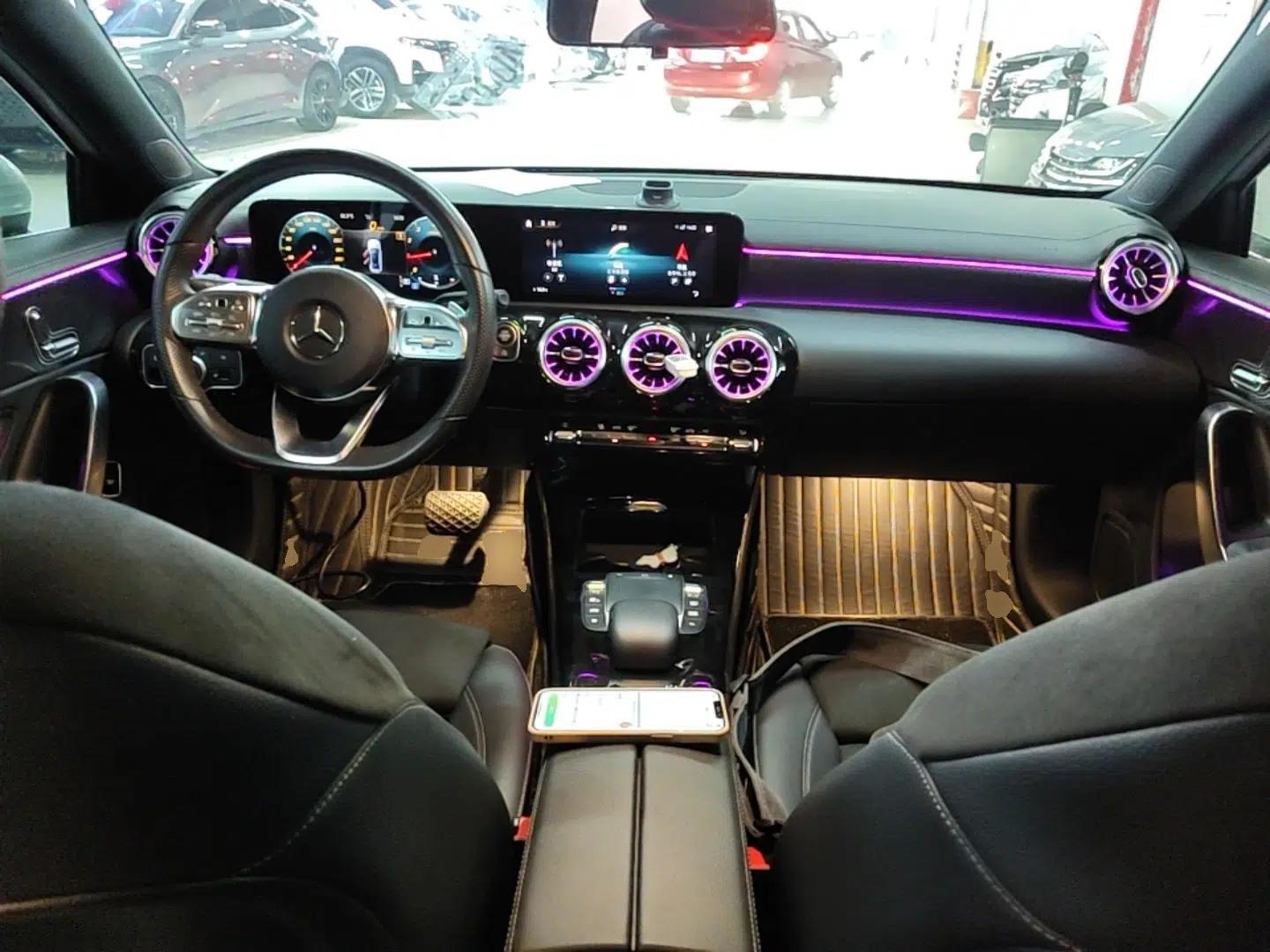 Mercedes-Benz A-Class 2021 A 200 L Sport Sedan Fashion Model — миниатюра 12