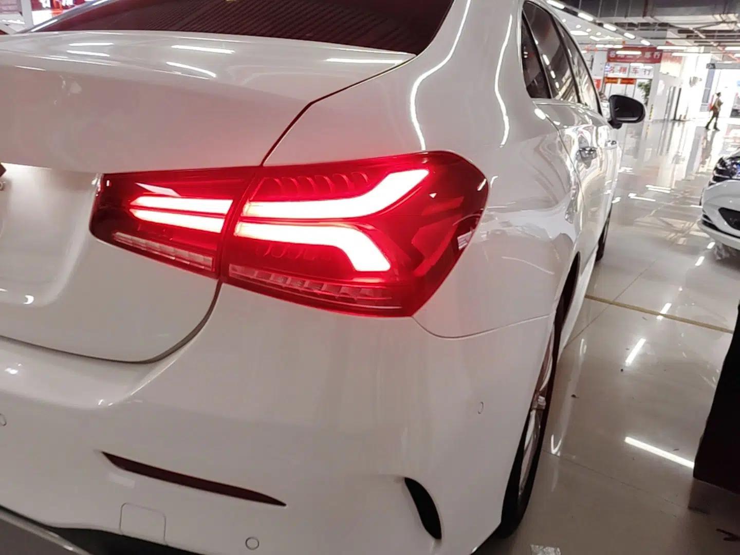 Mercedes-Benz A-Class 2021 A 200 L Sport Sedan Fashion Model — миниатюра 9