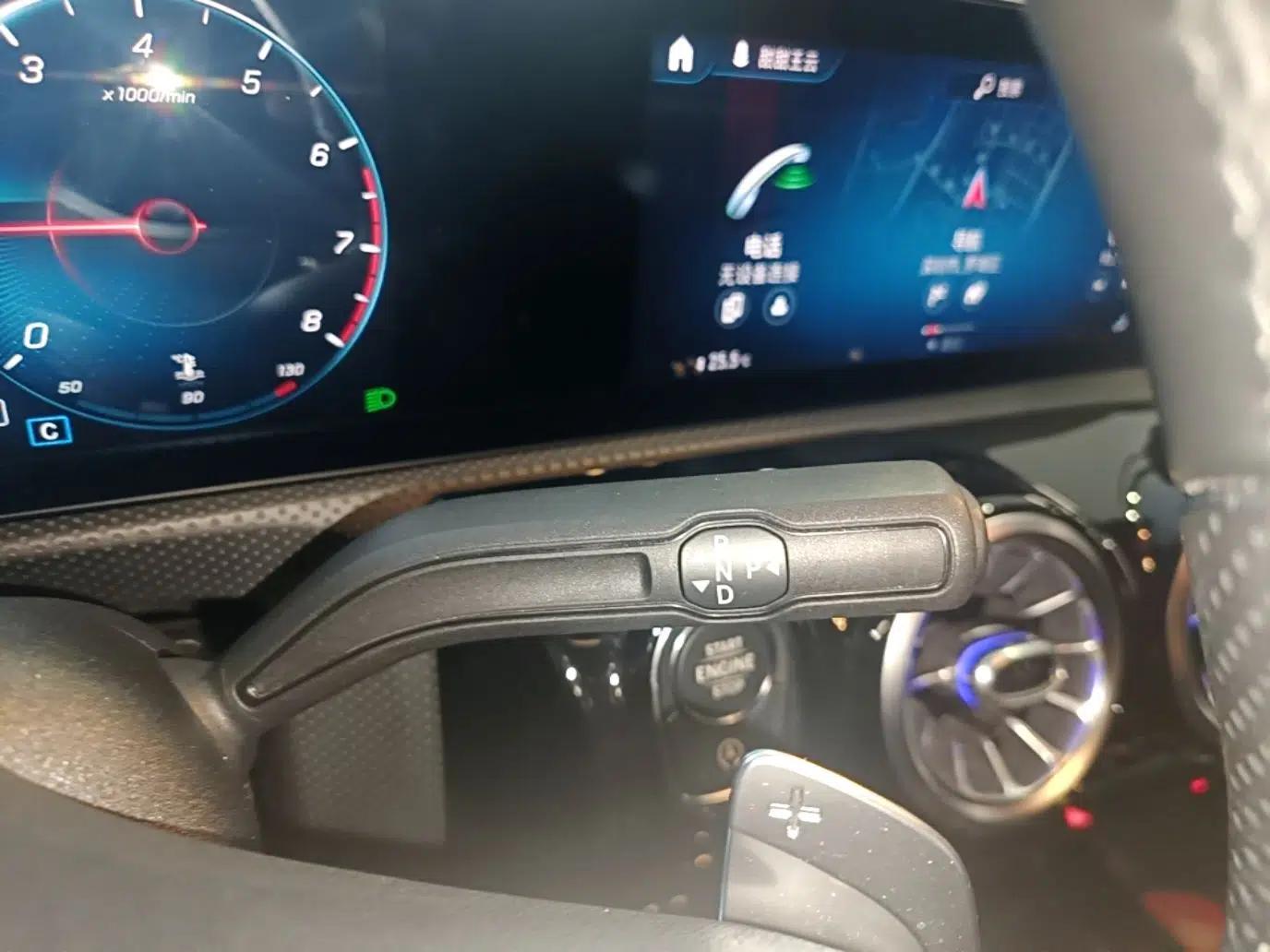 Mercedes-Benz A-Class 2021 A 200 L Sport Sedan Fashion Model — миниатюра 16