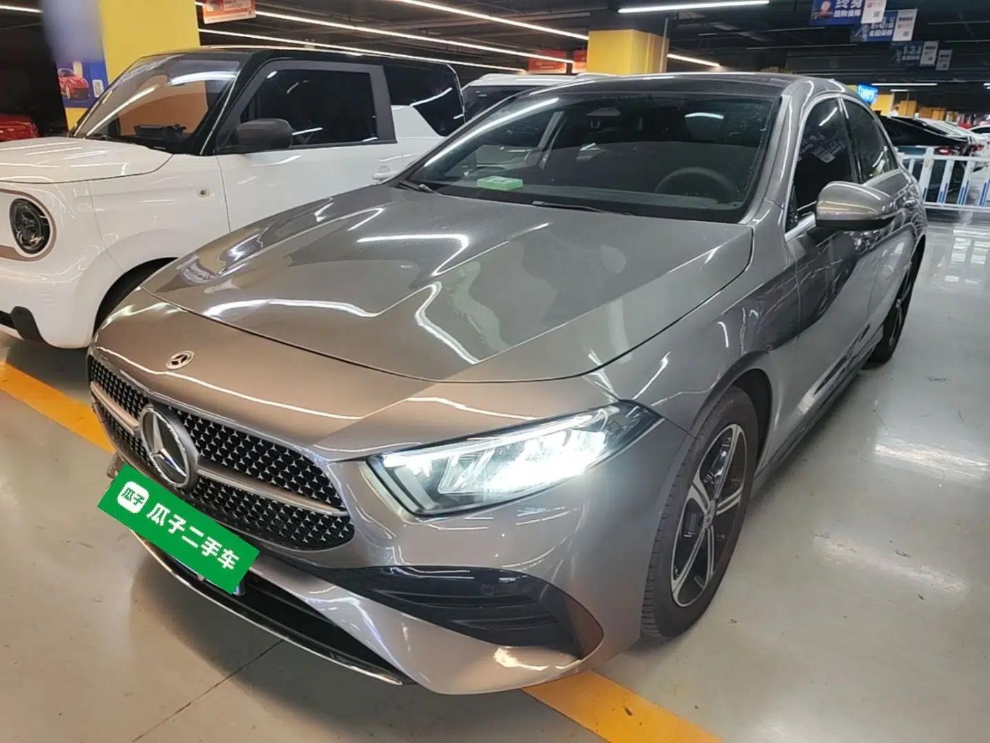 Mercedes-Benz A-Class 2023 A 200 L Fashion Model — миниатюра 1