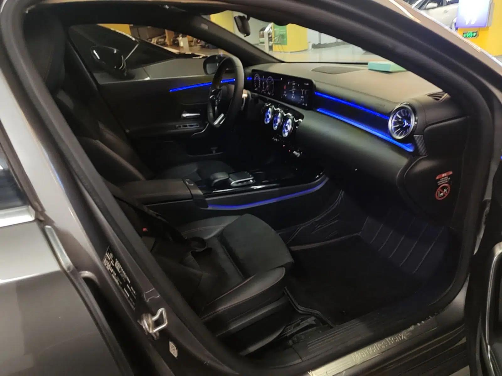Mercedes-Benz A-Class 2023 A 200 L Fashion Model — миниатюра 19