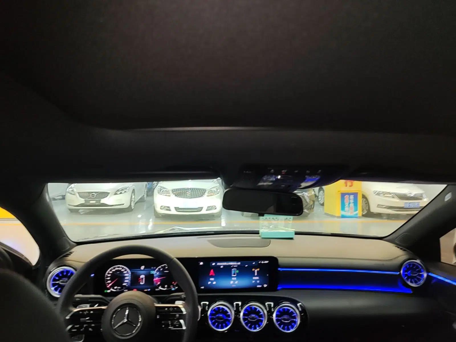 Mercedes-Benz A-Class 2023 A 200 L Fashion Model — миниатюра 21