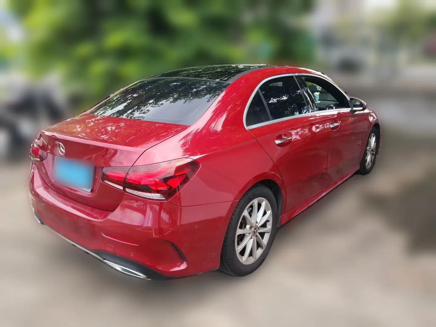 Mercedes-Benz A-Class 2020 A 200 L Sport Sedan — миниатюра 6