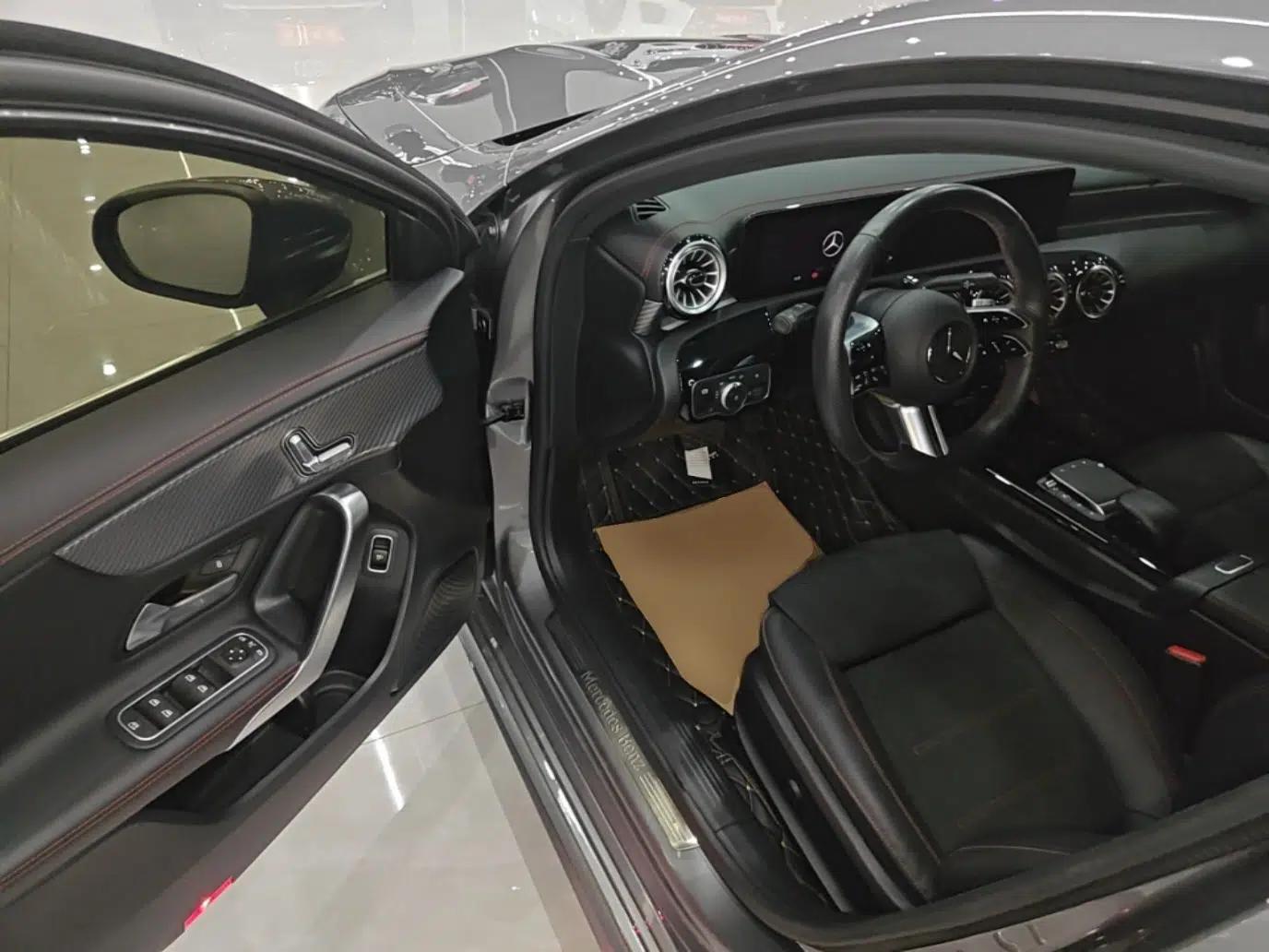 Mercedes-Benz A-Class 2023 A 200 L Fashion Model — миниатюра 18