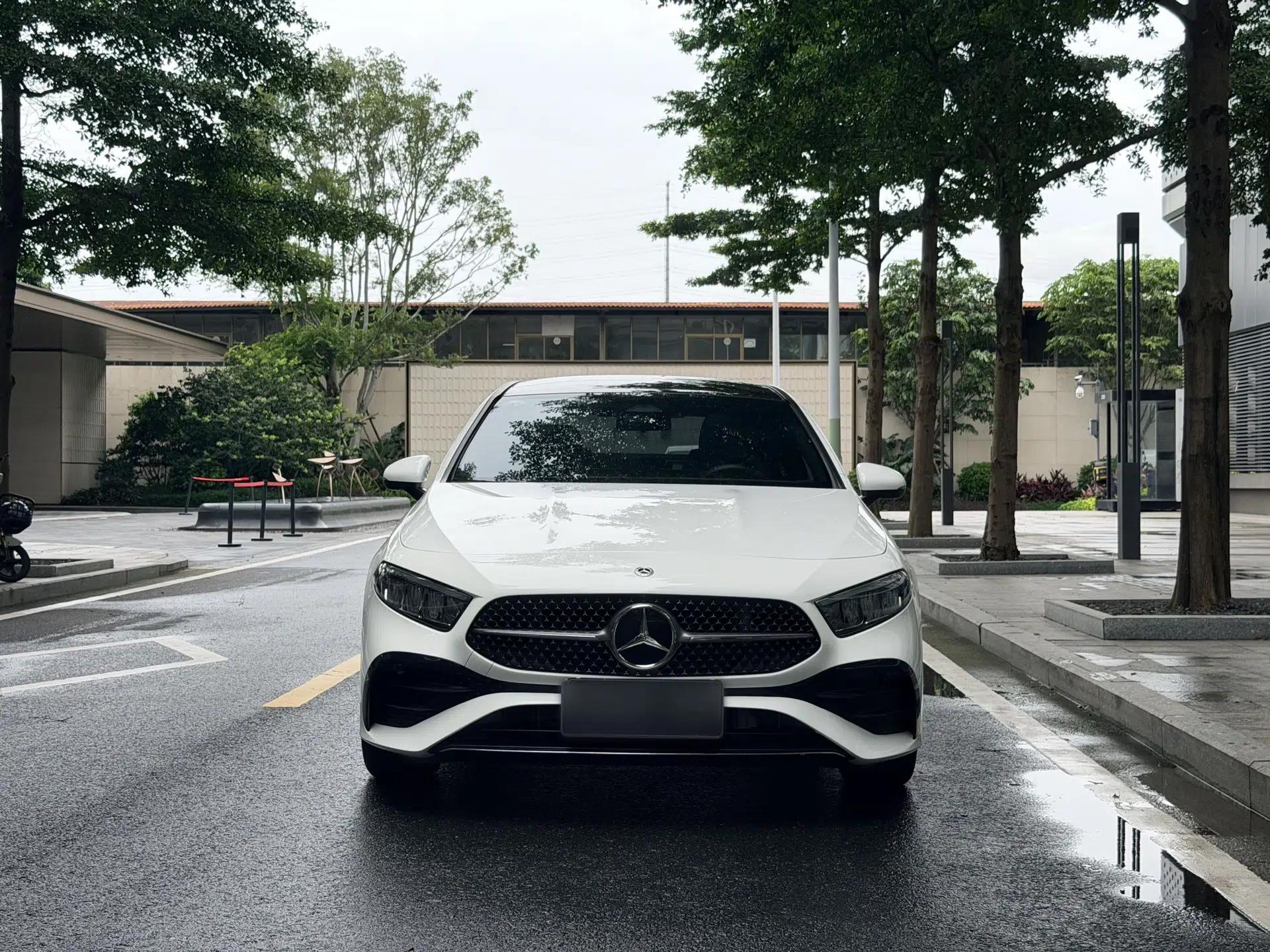 Mercedes-Benz A-Class 2024 A 200 L Fashion Model — миниатюра 16