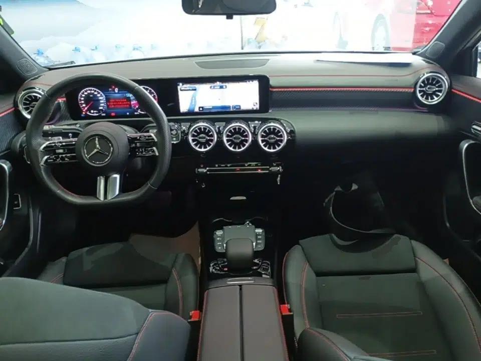Mercedes-Benz A-Class 2024 A 200 L Fashion Model — миниатюра 23