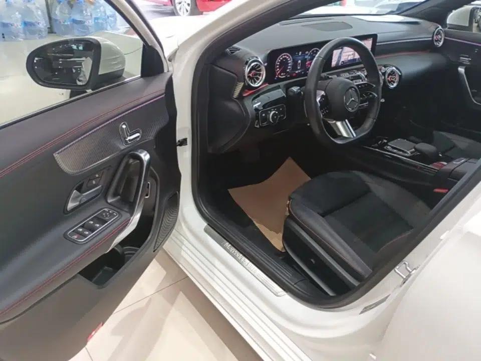 Mercedes-Benz A-Class 2024 A 200 L Fashion Model — миниатюра 29