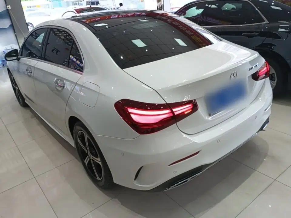 Mercedes-Benz A-Class 2024 A 200 L Fashion Model — миниатюра 4