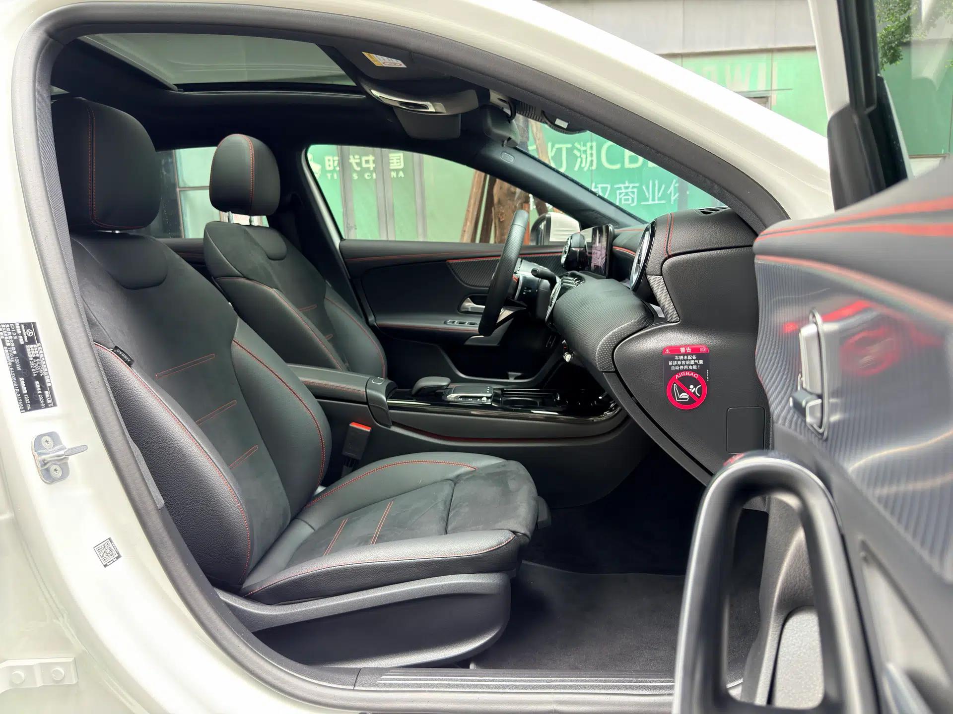 Mercedes-Benz A-Class 2024 A 200 L Fashion Model — миниатюра 35
