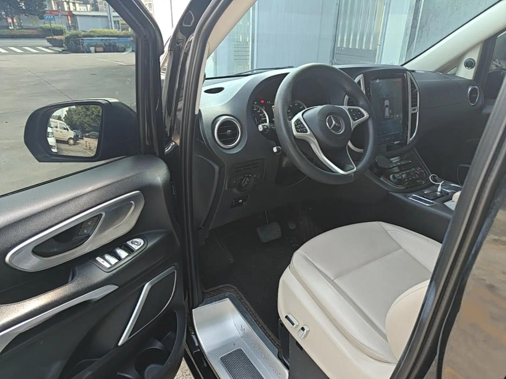 Mercedes-Benz Vito 2016 2.0T Elite Edition — миниатюра 23