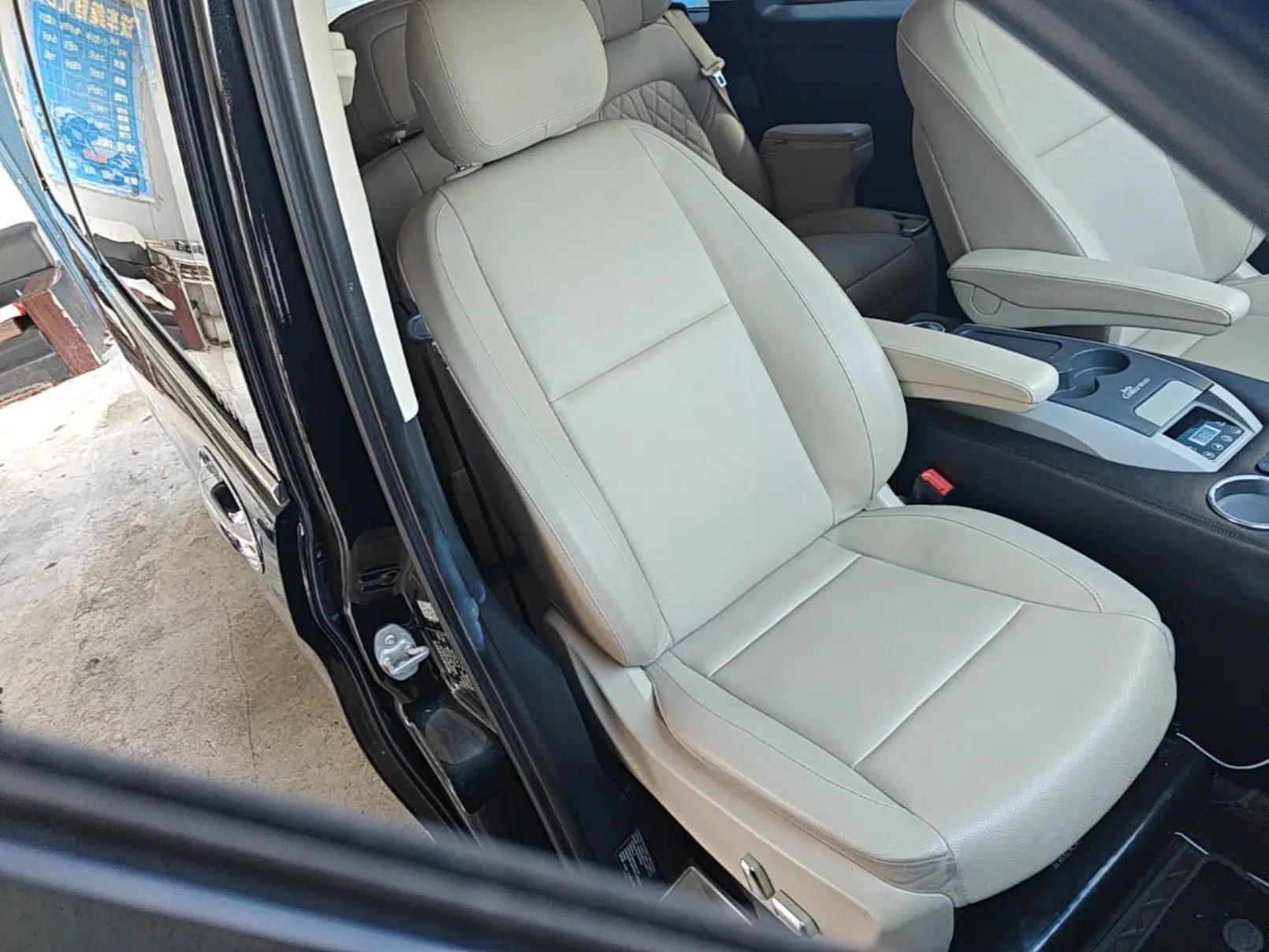 Mercedes-Benz Vito 2016 2.0T Elite Edition — миниатюра 24