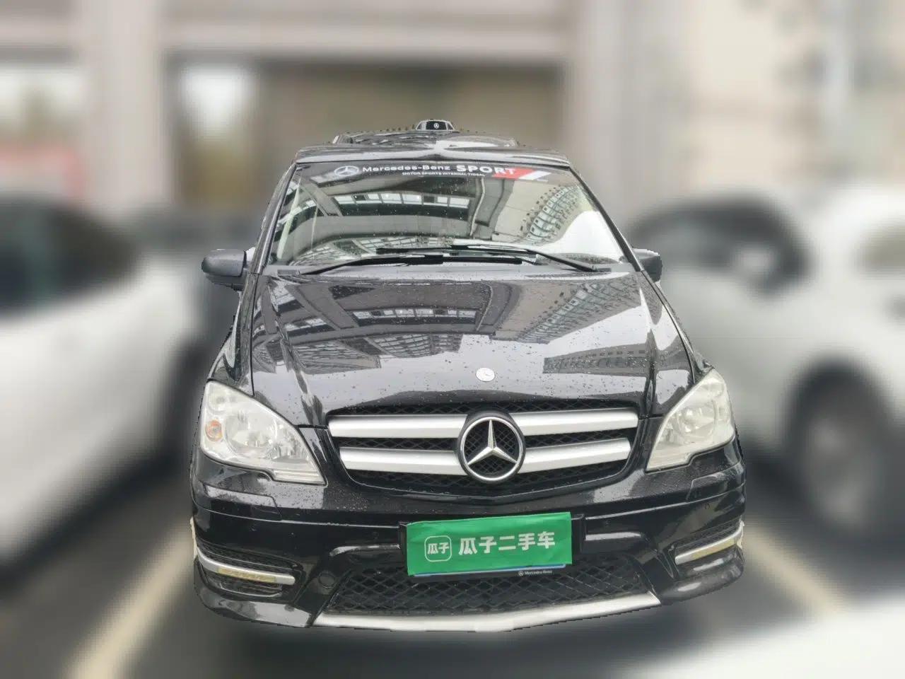 Mercedes-Benz Vito 2013 Mercedes-Benz Viano 2.5L automatic, 6-seater, gasoline-powered (with a custom high roof) — миниатюра 2