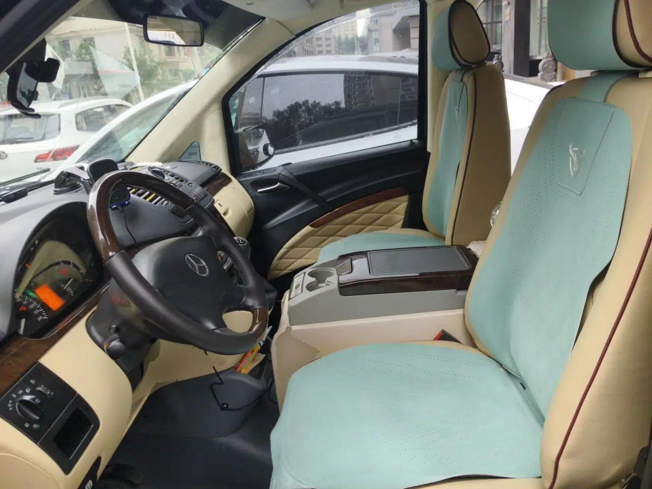 Mercedes-Benz Vito 2013 Mercedes-Benz Viano 2.5L automatic, 6-seater, gasoline-powered (with a custom high roof) — миниатюра 15