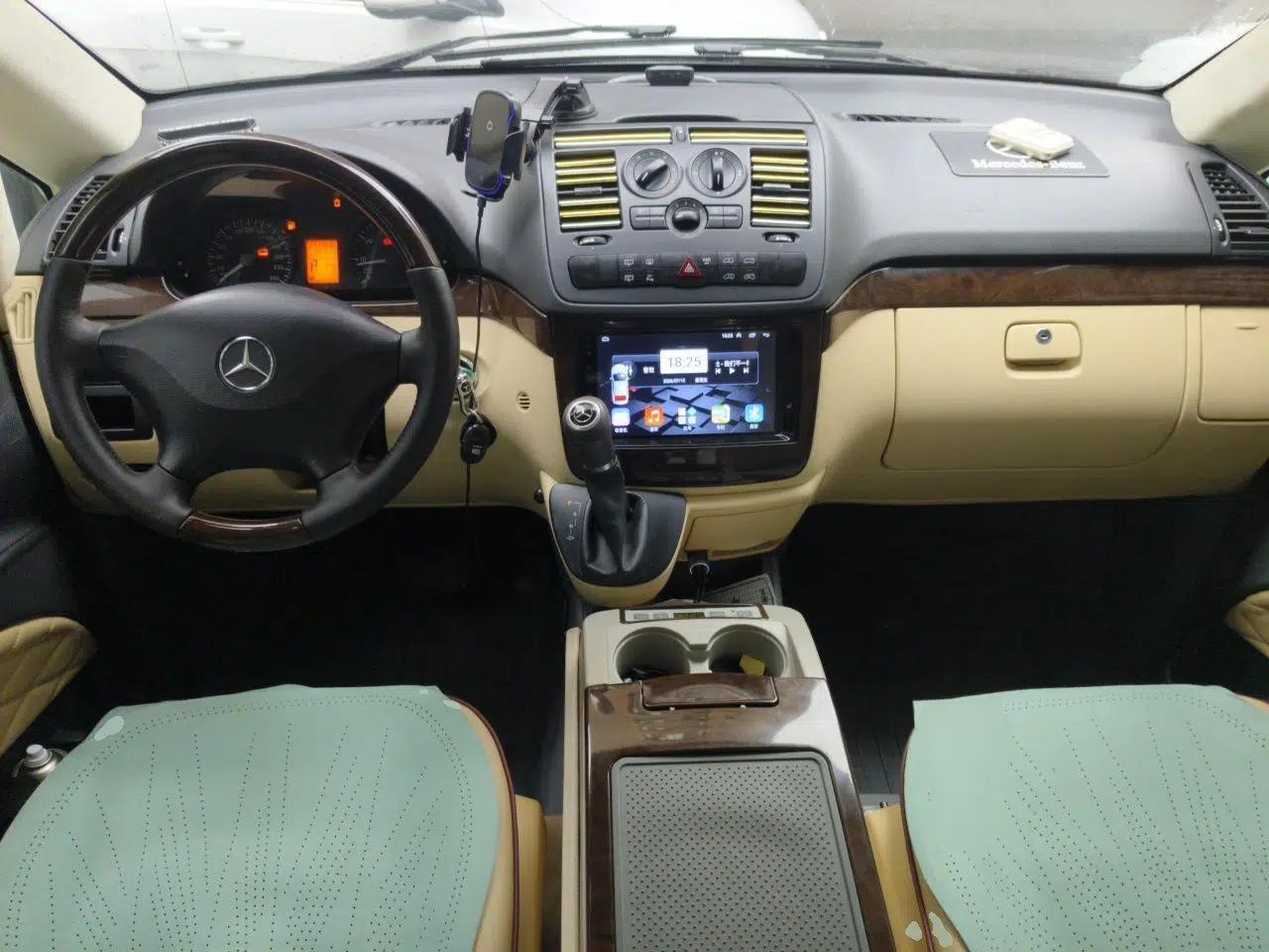 Mercedes-Benz Vito 2013 Mercedes-Benz Viano 2.5L automatic, 6-seater, gasoline-powered (with a custom high roof) — миниатюра 9