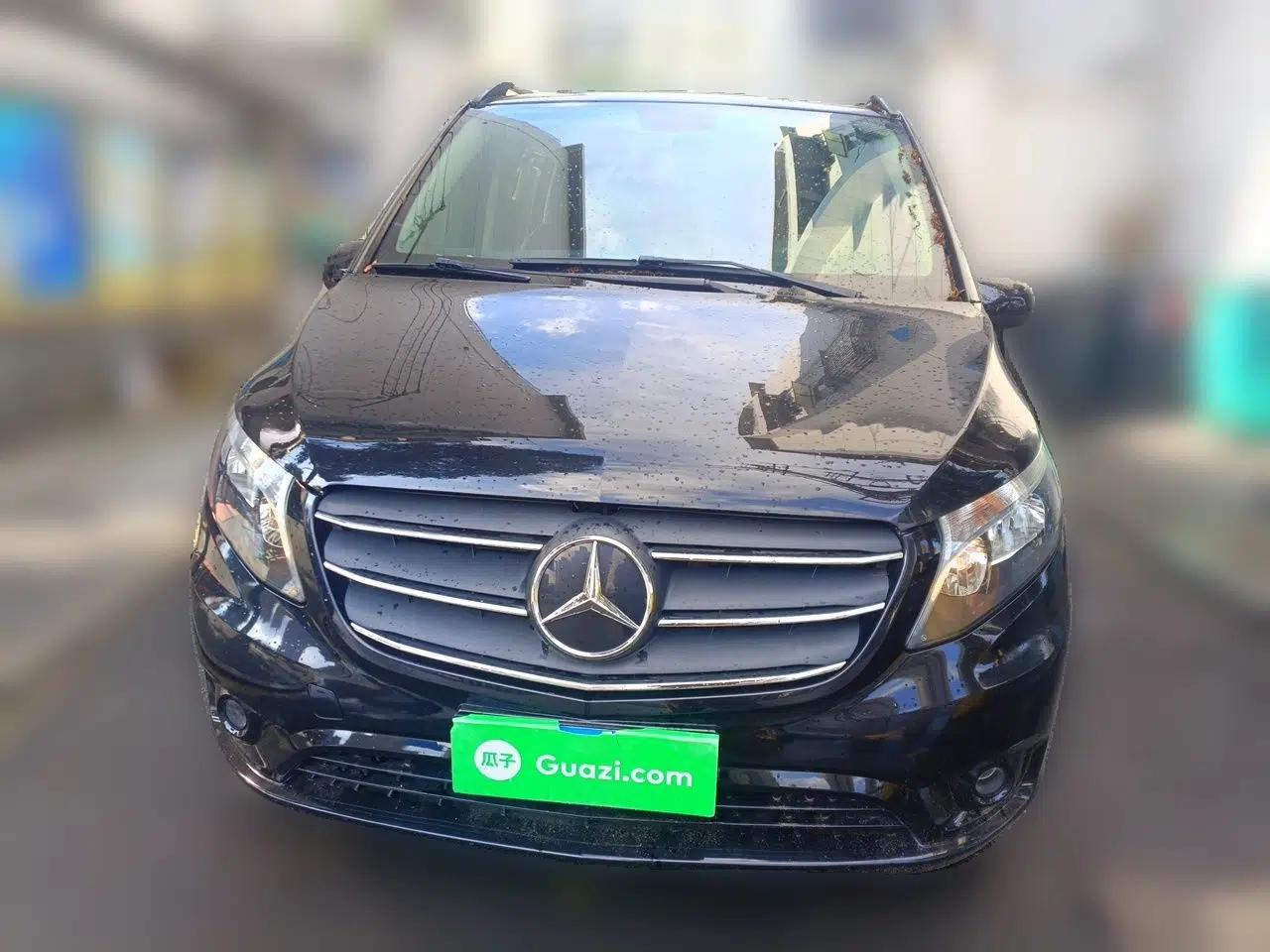 Mercedes-Benz Vito 2021 2.0T Elite Version 7 Seats — миниатюра 2