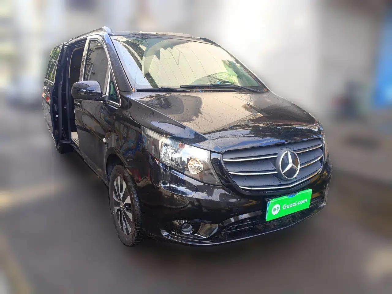 Mercedes-Benz Vito 2021 2.0T Elite Version 7 Seats — миниатюра 3