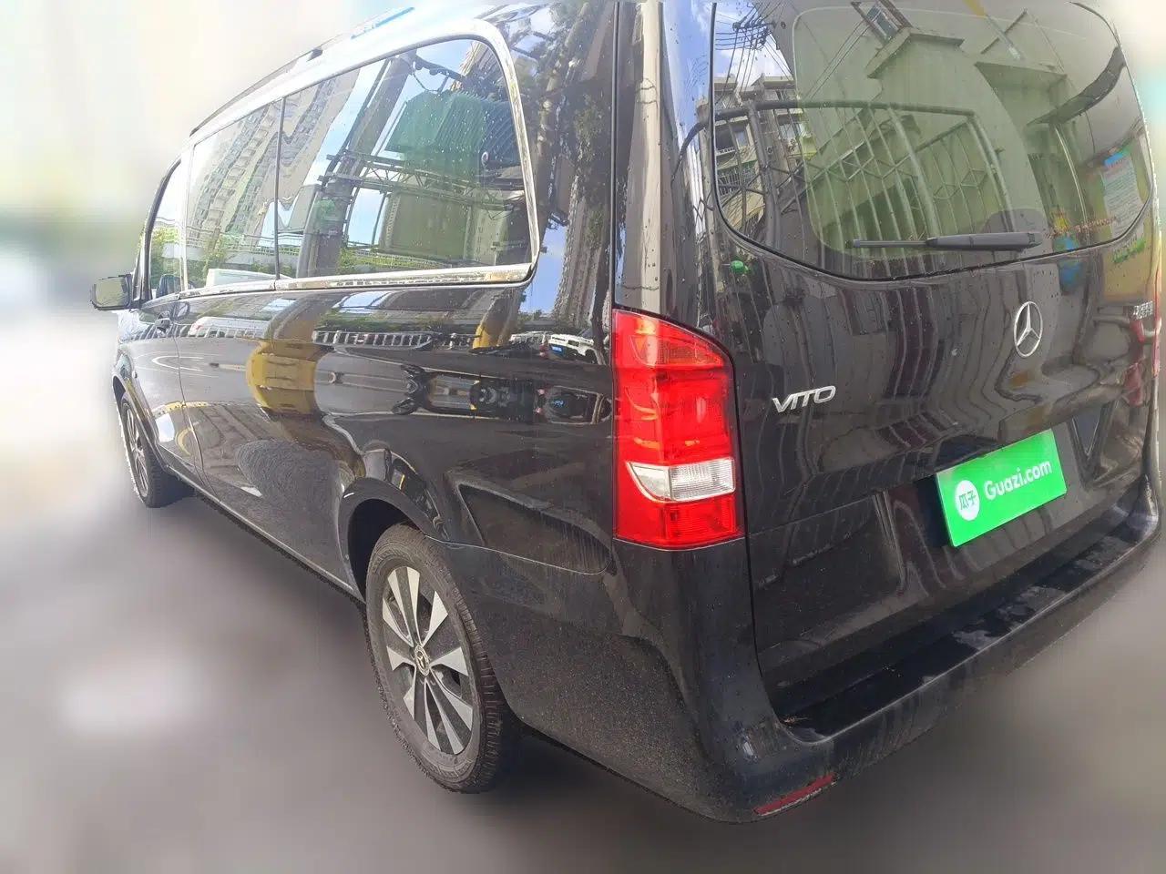 Mercedes-Benz Vito 2021 2.0T Elite Version 7 Seats — миниатюра 4