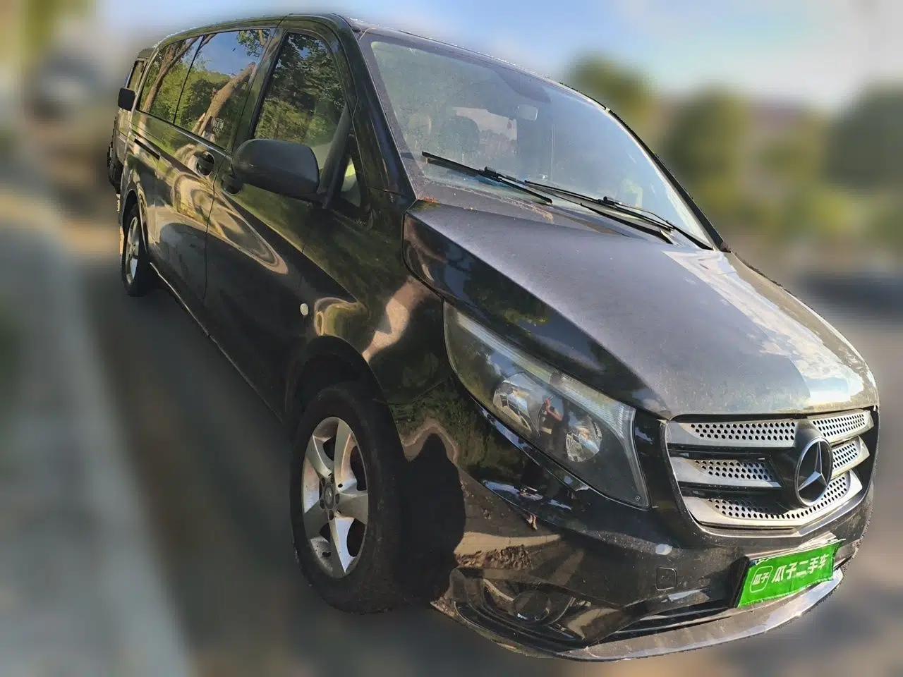 Mercedes-Benz Vito 2016 2.0T Elite Version 9-seater — миниатюра 3