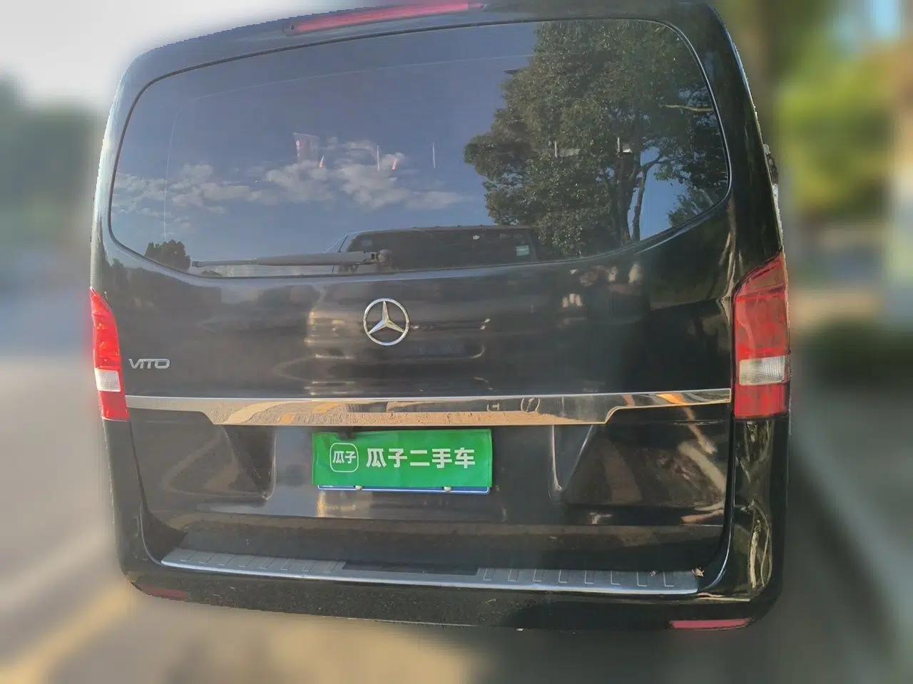 Mercedes-Benz Vito 2016 2.0T Elite Version 9-seater — миниатюра 5