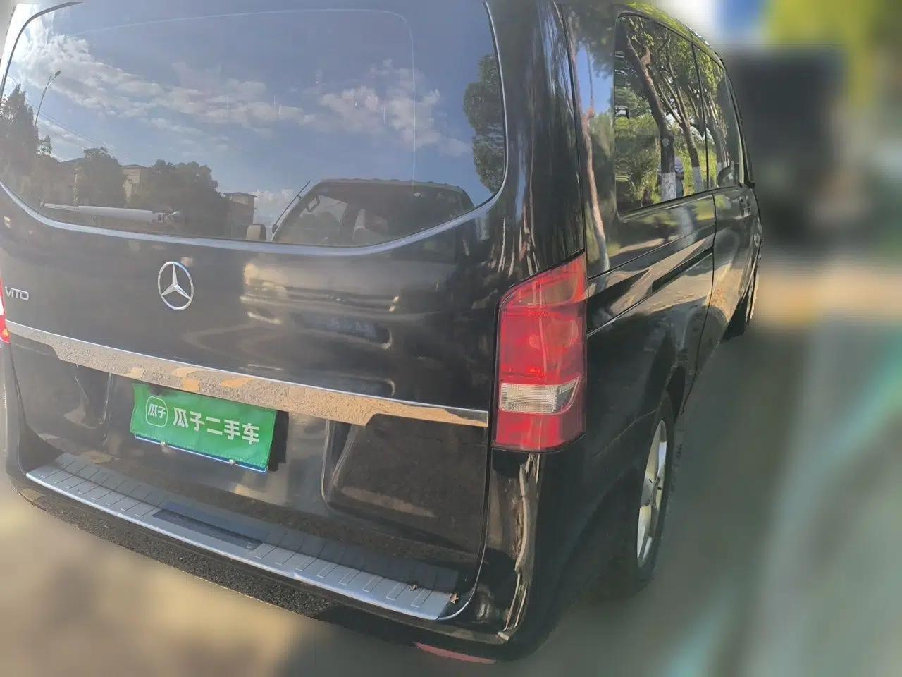 Mercedes-Benz Vito 2016 2.0T Elite Version 9-seater — миниатюра 6