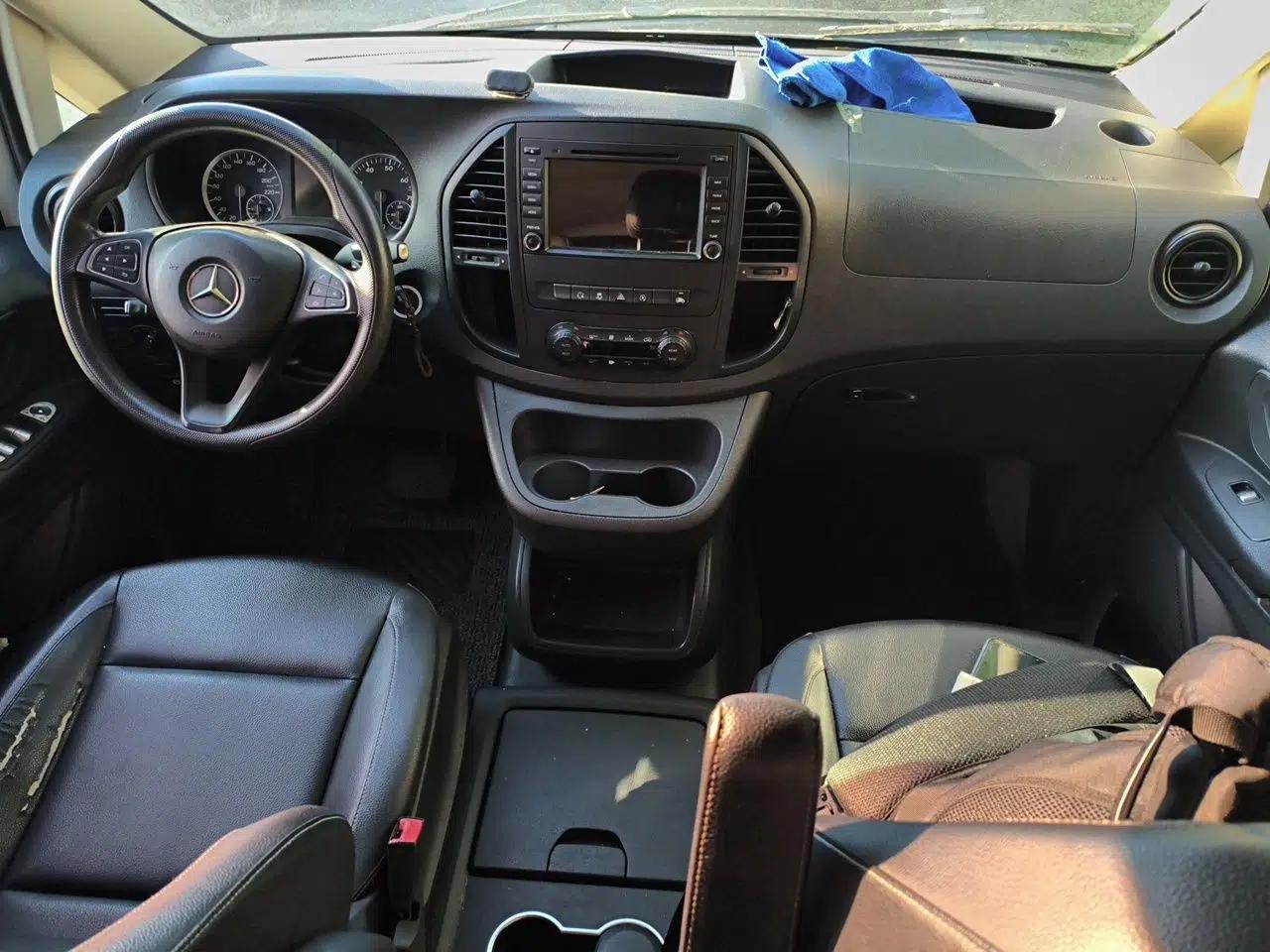 Mercedes-Benz Vito 2016 2.0T Elite Version 9-seater — миниатюра 9