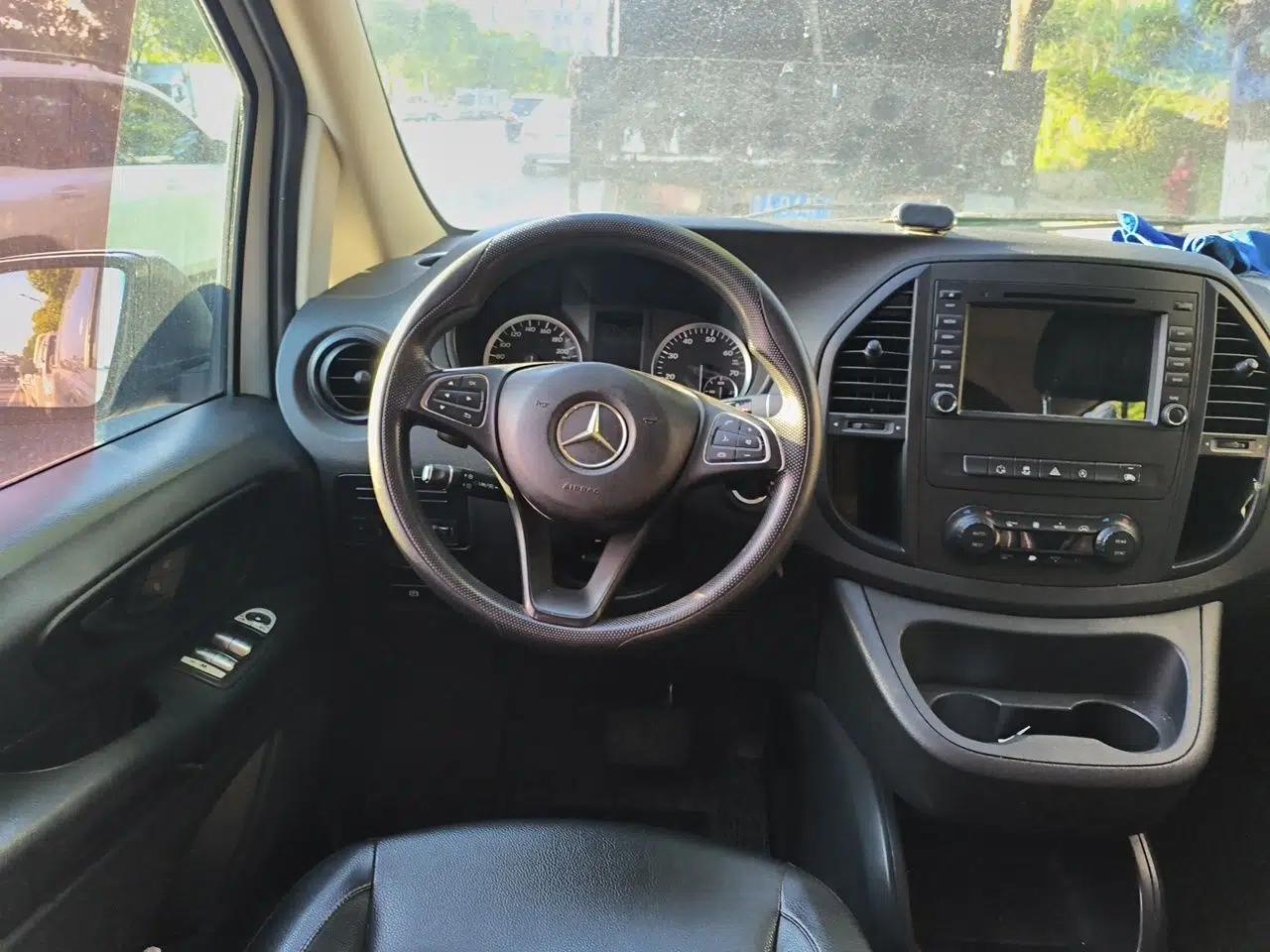 Mercedes-Benz Vito 2016 2.0T Elite Version 9-seater — миниатюра 10