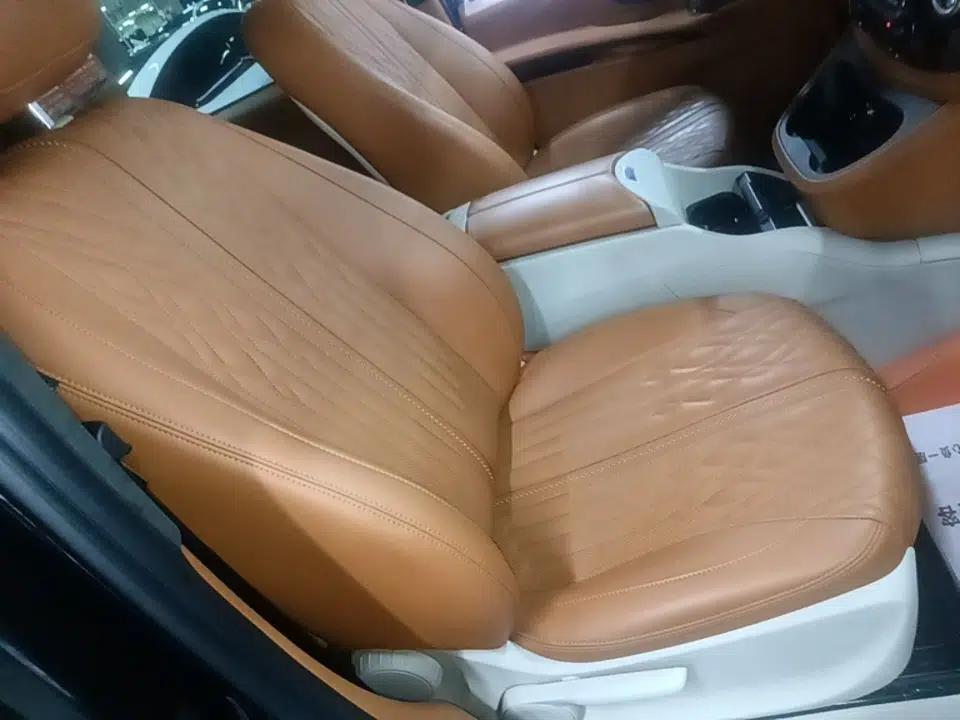 Mercedes-Benz Vito 2023 2.0T Elite Version 7 Seats — миниатюра 19