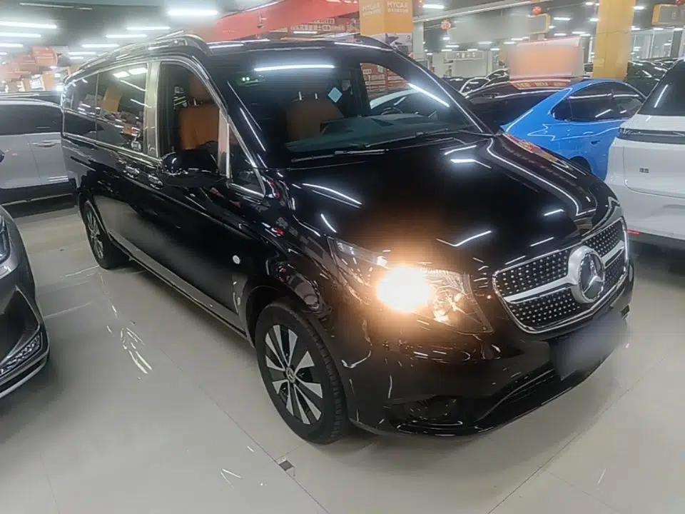 Mercedes-Benz Vito 2023 2.0T Elite Version 7 Seats — миниатюра 3