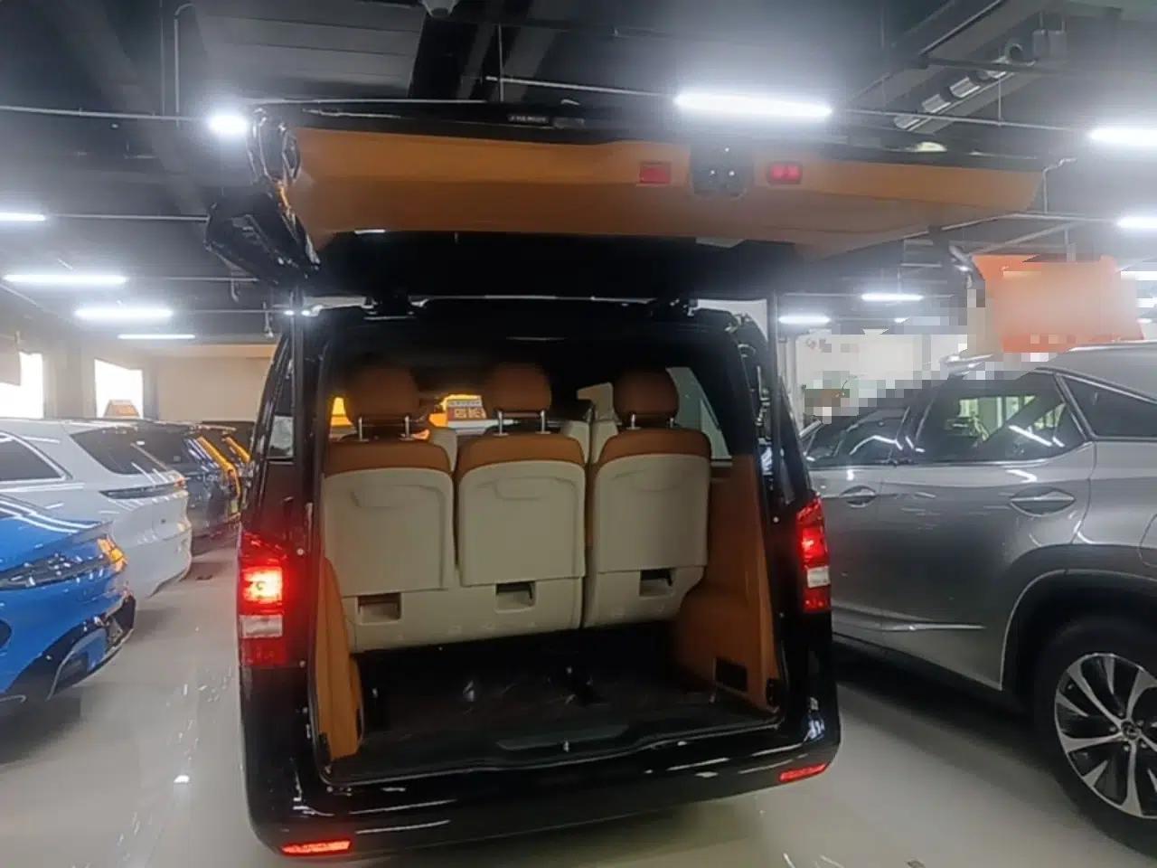 Mercedes-Benz Vito 2023 2.0T Elite Version 7 Seats — миниатюра 22