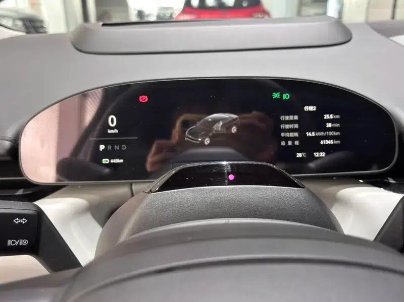 ZEEKR 007 2024 All-Wheel Drive Intelligent Driving Edition 100kWh — миниатюра 19
