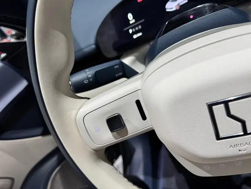 ZEEKR 007 2024 All-Wheel Drive Intelligent Driving Edition 100kWh — миниатюра 15