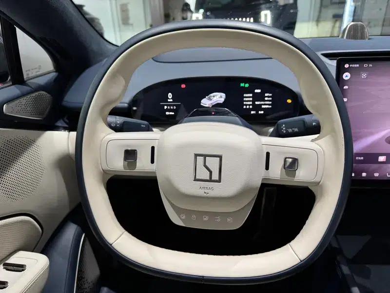 ZEEKR 007 2024 All-Wheel Drive Intelligent Driving Edition 100kWh — миниатюра 23